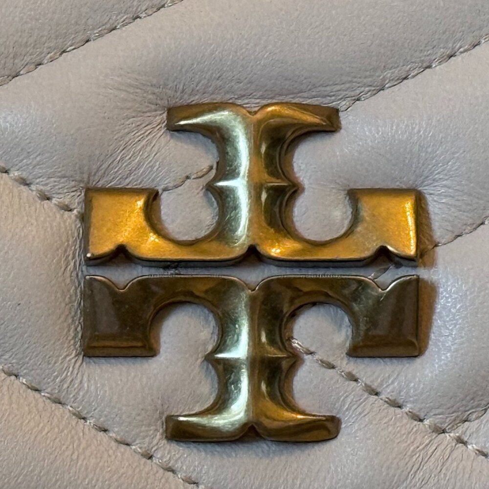 Tory Burch Kira Chevron Crossbody | Women’s | Cream | OS - Picture 3 of 6